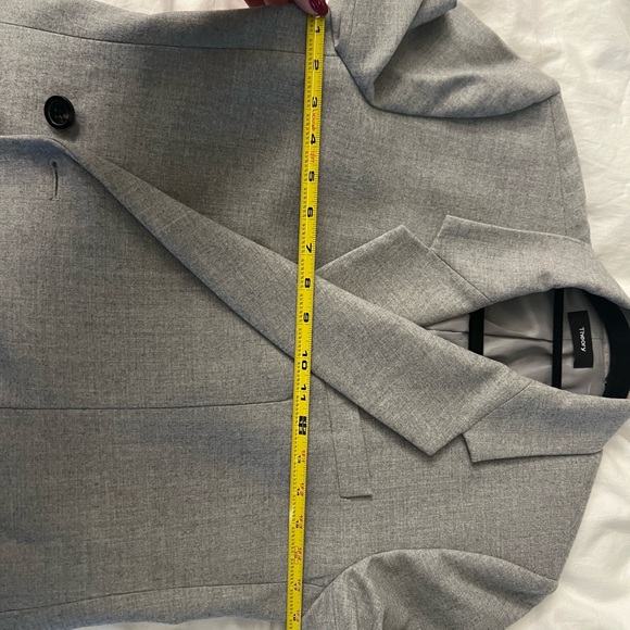 Theory gray wool overlap blazer, size 6, like new - Picture 6 of 6